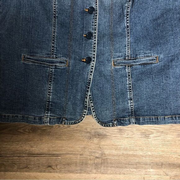 St. John’s Bay Women’s Blue Jean Jacket, size 1X - Picture 2 of 11